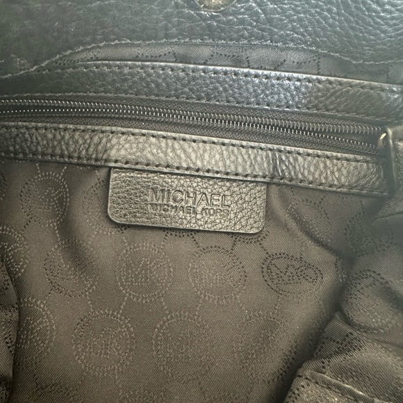 Michael Kors Purse - Picture 4 of 4